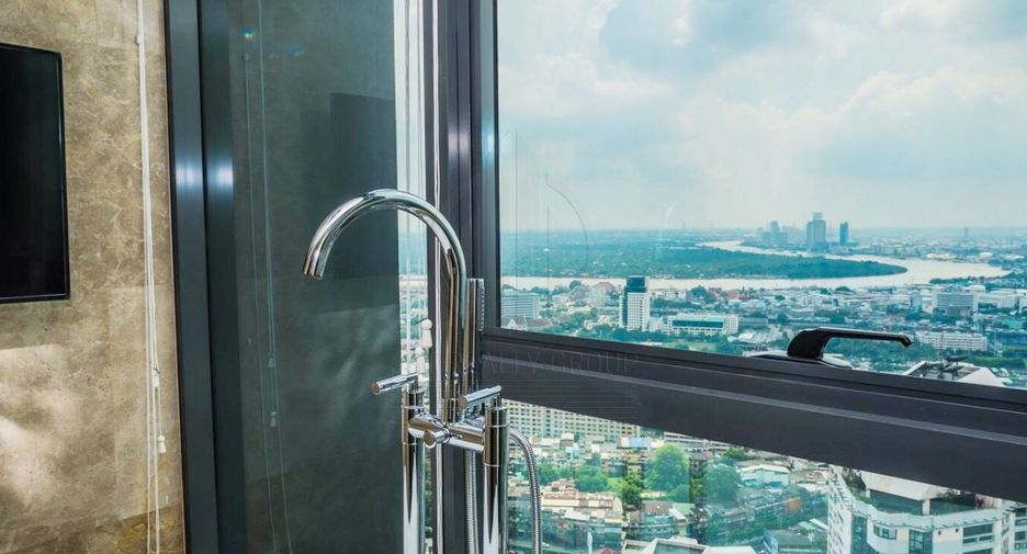 For rent and for sale 3 bedrooms condo in Khlong Toei, Bangkok