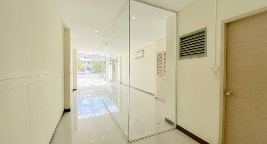For sale 3 bedrooms townhouse in Hua Hin, Prachuap Khiri Khan