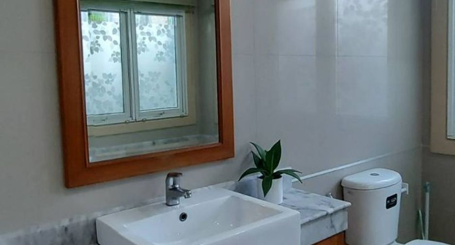 For rent そして for sale スタジオ house in Bang Lamung, Chonburi
