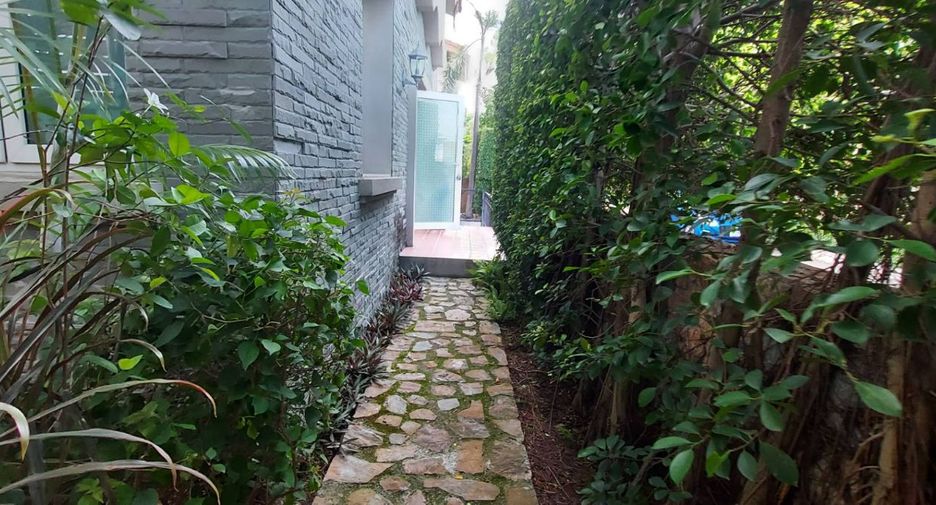 For rent そして for sale スタジオ house in Bang Lamung, Chonburi