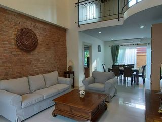 Haus zur Miete und zum Kauf mit Studio in Bang Lamung, Chonburi
