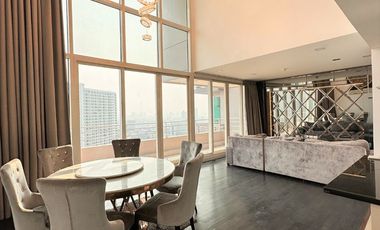 Condo en alquiler y en venta de 3 habitaciones en Bang Kho Laem, Bangkok