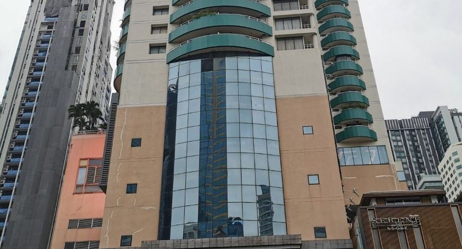 For rent and for sale 2 bedrooms condo in Khlong Toei, Bangkok