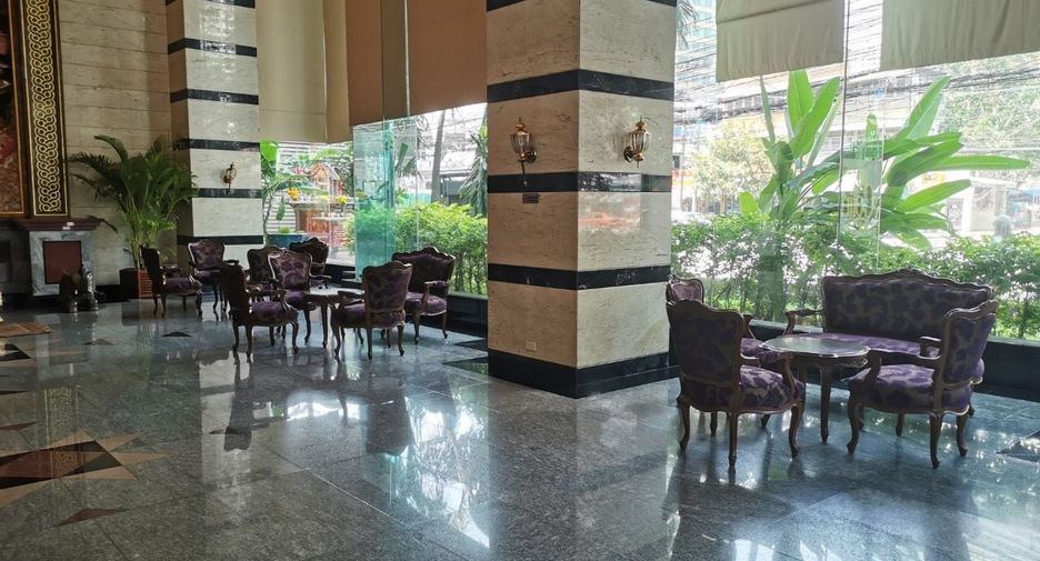 For rent and for sale 2 bedrooms condo in Khlong Toei, Bangkok