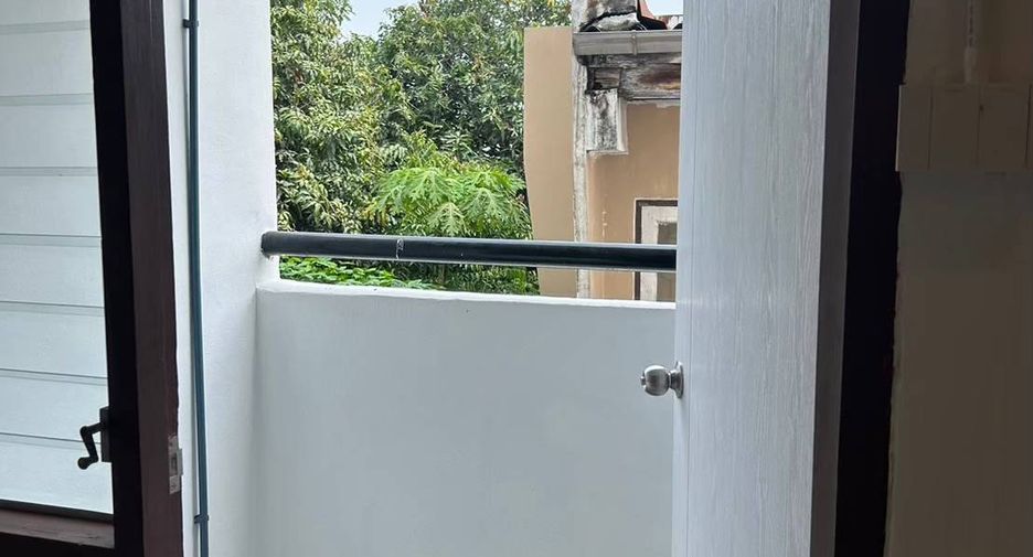 For sale 38 bedrooms apartment in Min Buri, Bangkok