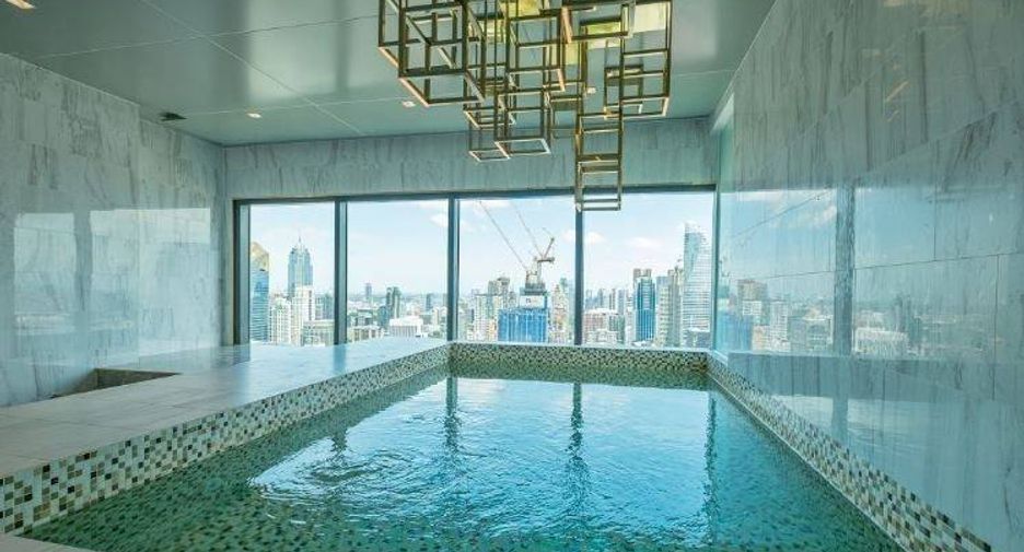 For rent and for sale 1 bed condo in Pathum Wan, Bangkok