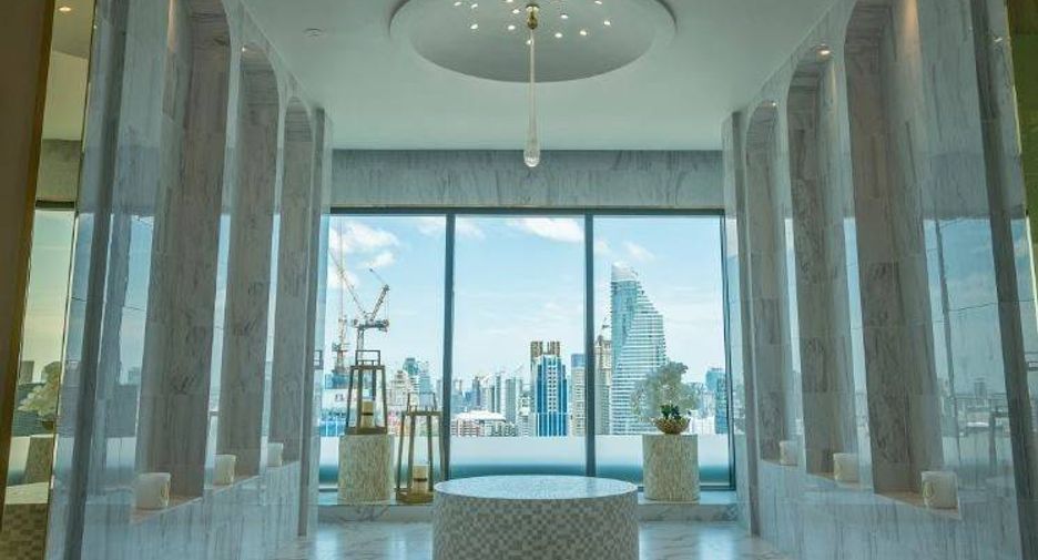 For rent and for sale 1 bed condo in Pathum Wan, Bangkok