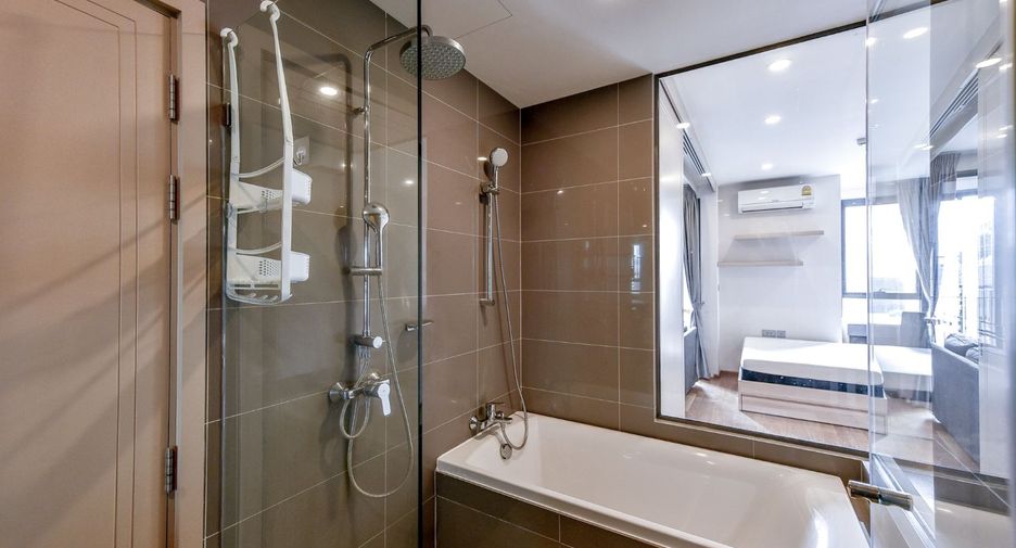 For rent and for sale 1 bed condo in Pathum Wan, Bangkok