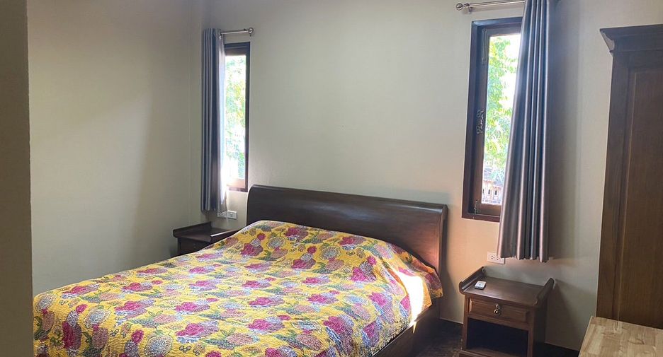 For rent and for sale 4 bedrooms villa in Saraphi, Chiang Mai