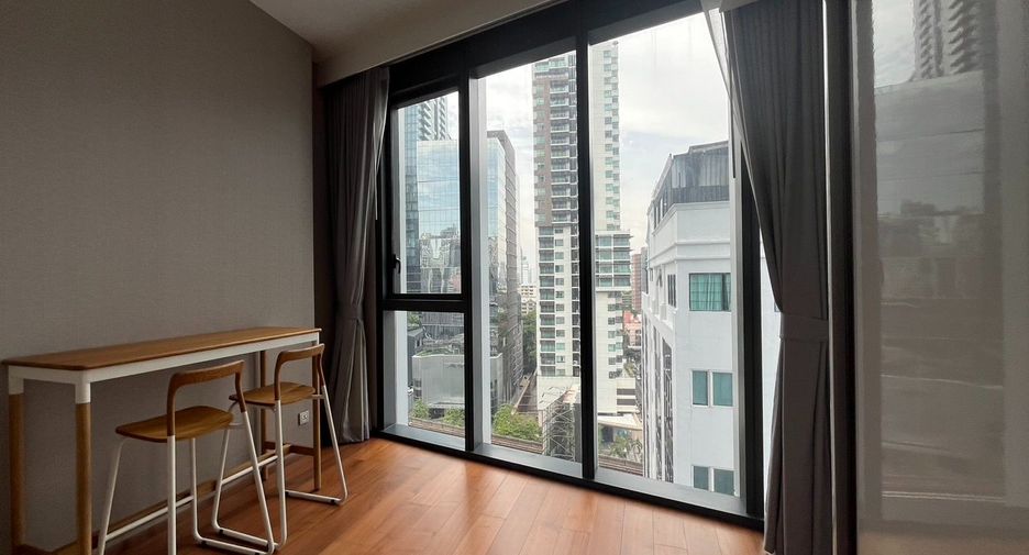For rent 2 bedrooms condo in Khlong Toei, Bangkok