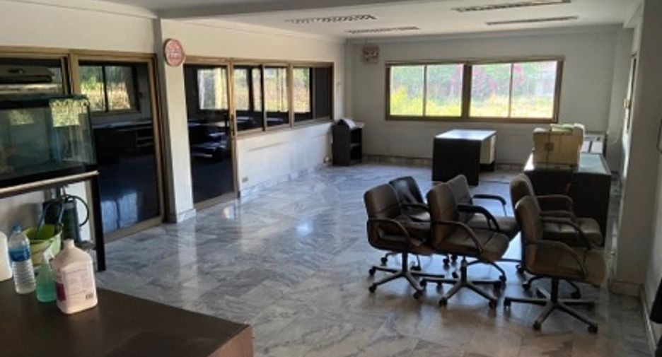 À vendre 10 chambres entrepôt à Sam Phran, Nakhon Pathom
