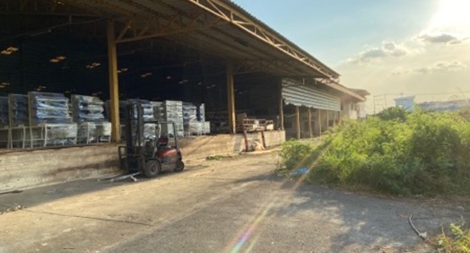 À vendre 10 chambres entrepôt à Sam Phran, Nakhon Pathom