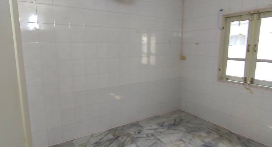 Reihenhaus zum Kauf mit 2 Zimmer in Bang Khun Thian, Bangkok