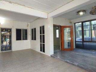Casa adosada en venta de 2 habitaciones en Bang Khun Thian, Bangkok