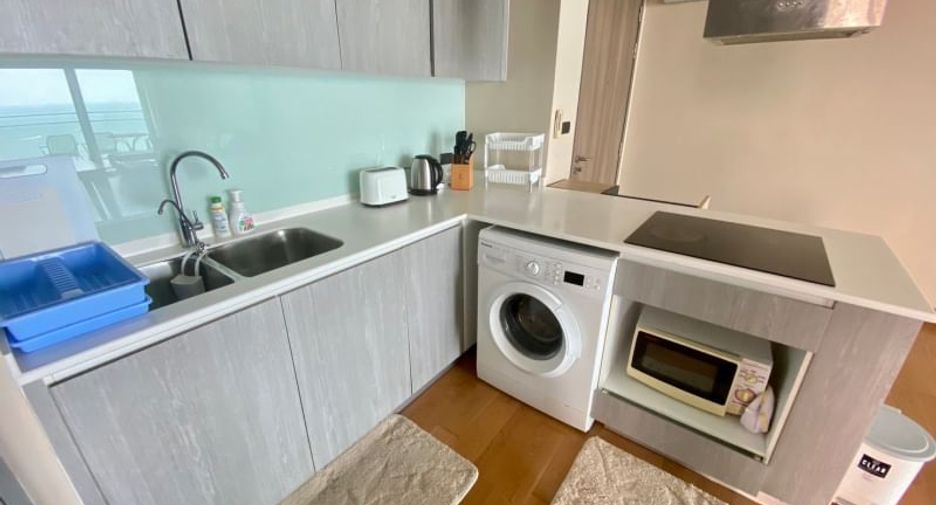 For rent 2 bedrooms condo in Si Racha, Chonburi