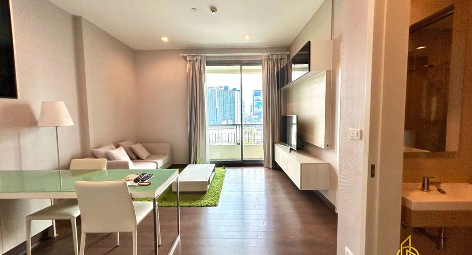 For rent 1 bed condo in Watthana, Bangkok