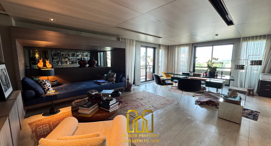 For sale 3 bedrooms condo in Yan Nawa, Bangkok