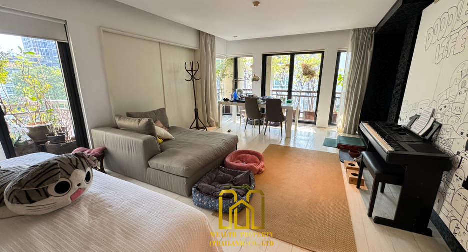 For sale 3 bedrooms condo in Yan Nawa, Bangkok