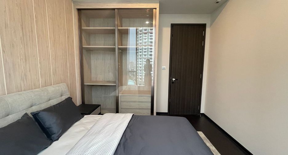 For rent 2 bedrooms condo in Khlong Toei, Bangkok