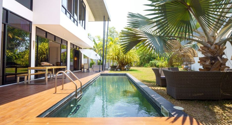 For sale 6 bedrooms villa in Doi Saket, Chiang Mai