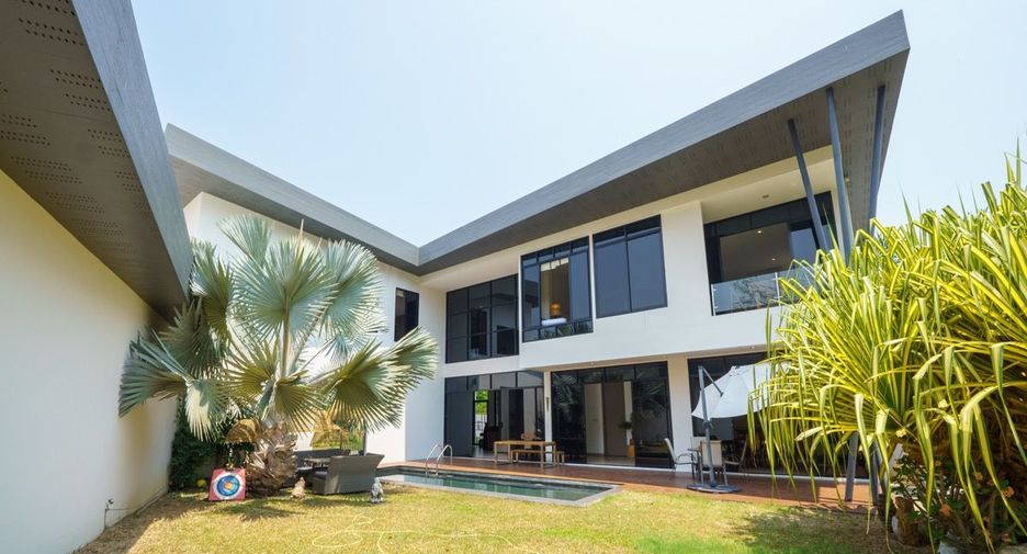 For sale 6 bedrooms villa in Doi Saket, Chiang Mai