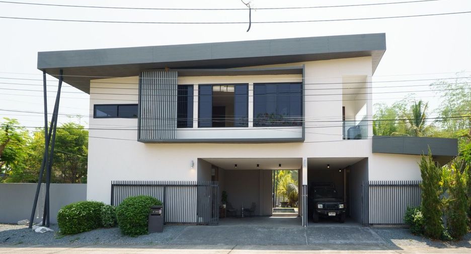 For sale 6 bedrooms villa in Doi Saket, Chiang Mai