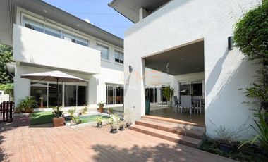 For sale 3 bedrooms house in Suan Luang, Bangkok