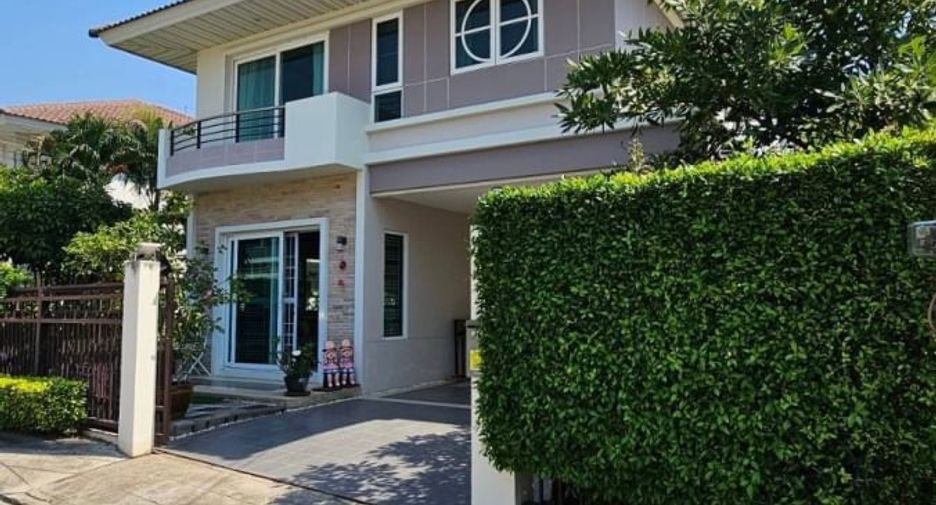 For sale 4 bedrooms house in Mueang Chon Buri, Chonburi