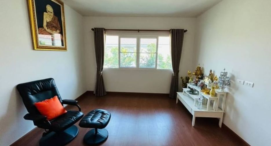 For sale 4 bedrooms house in Mueang Chon Buri, Chonburi
