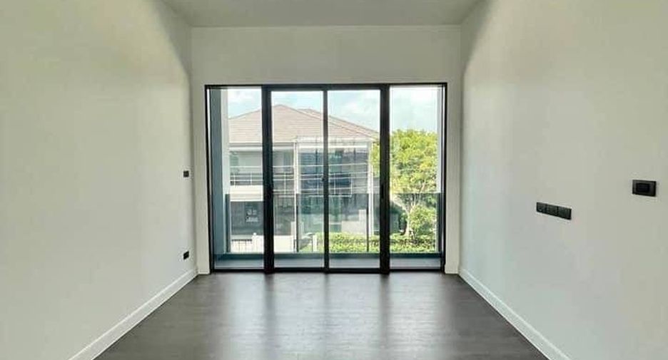 Haus zum Kauf mit 4 Zimmer in Bang Kapi, Bangkok