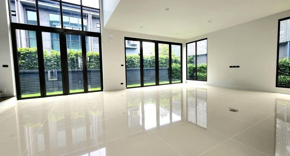 Haus zum Kauf mit 4 Zimmer in Bang Kapi, Bangkok