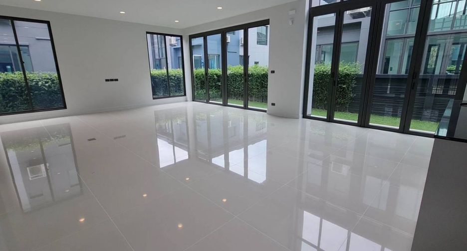 Haus zum Kauf mit 4 Zimmer in Bang Kapi, Bangkok
