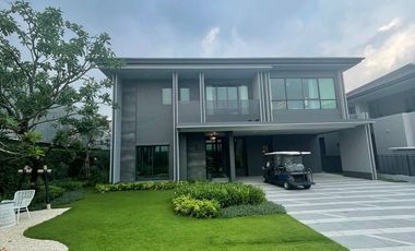 For sale 4 bedrooms house in Bang Kapi, Bangkok