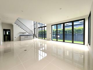 Haus zum Kauf mit 4 Zimmer in Bang Kapi, Bangkok