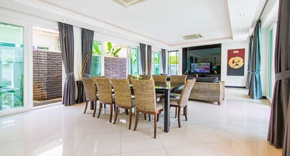 Villa en alquiler de 4 habitaciones en Bang Lamung, Chonburi