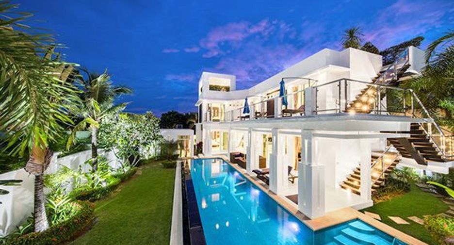 Villa en alquiler de 4 habitaciones en Bang Lamung, Chonburi