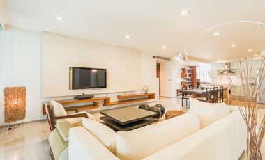 Condo en venta de 3 habitaciones en Khlong Toei, Bangkok