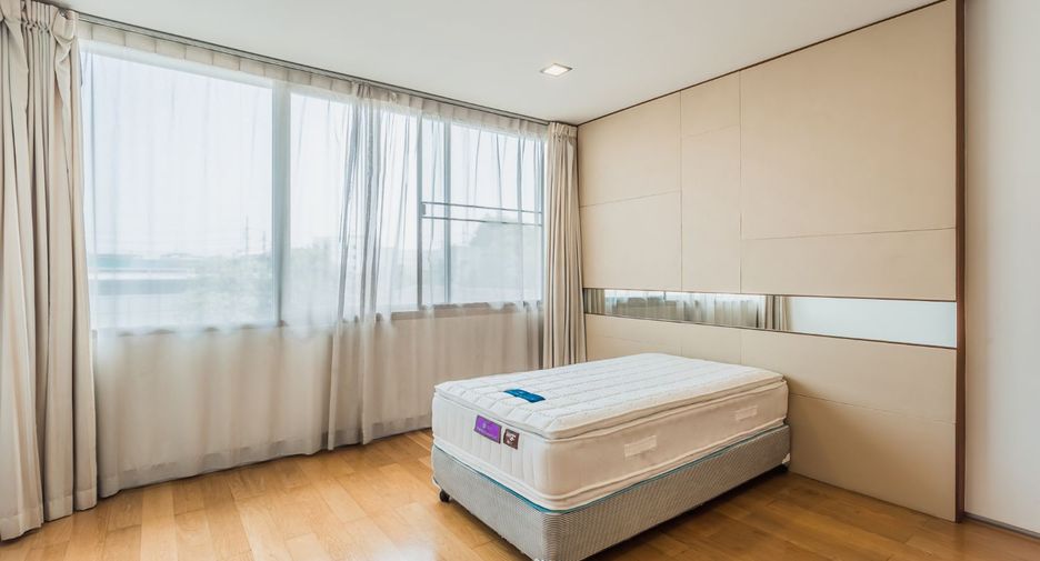 ขาย 3 ห้องนอน คอนโด ใน คลองเตย, กรุงเทพฯ