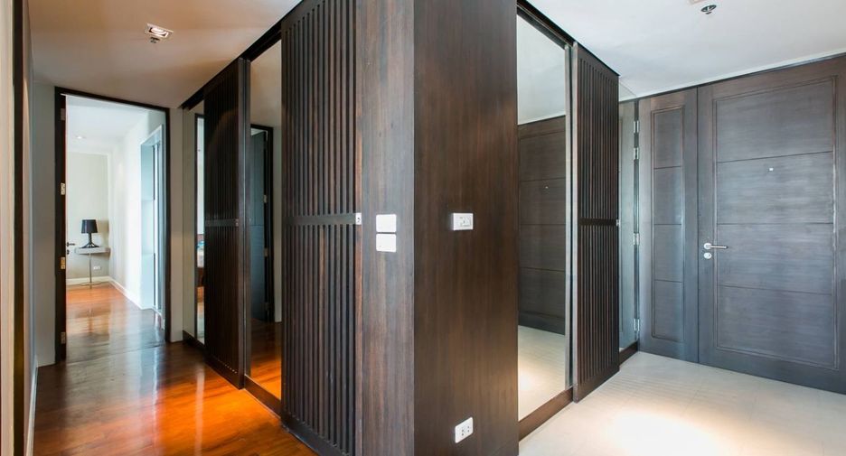 Wohnung zur Miete und zum Kauf mit 3 Zimmer in Khlong Toei, Bangkok