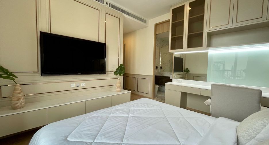 For rent 2 bedrooms condo in Watthana, Bangkok