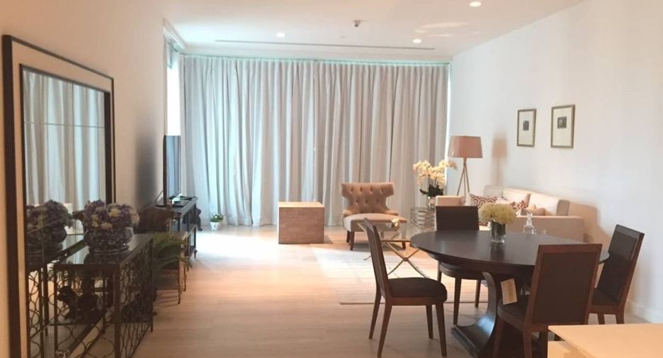 For rent 2 bedrooms condo in Pathum Wan, Bangkok