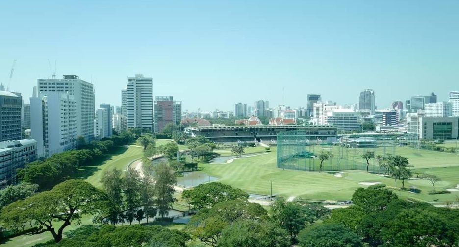 For rent 2 bedrooms condo in Pathum Wan, Bangkok