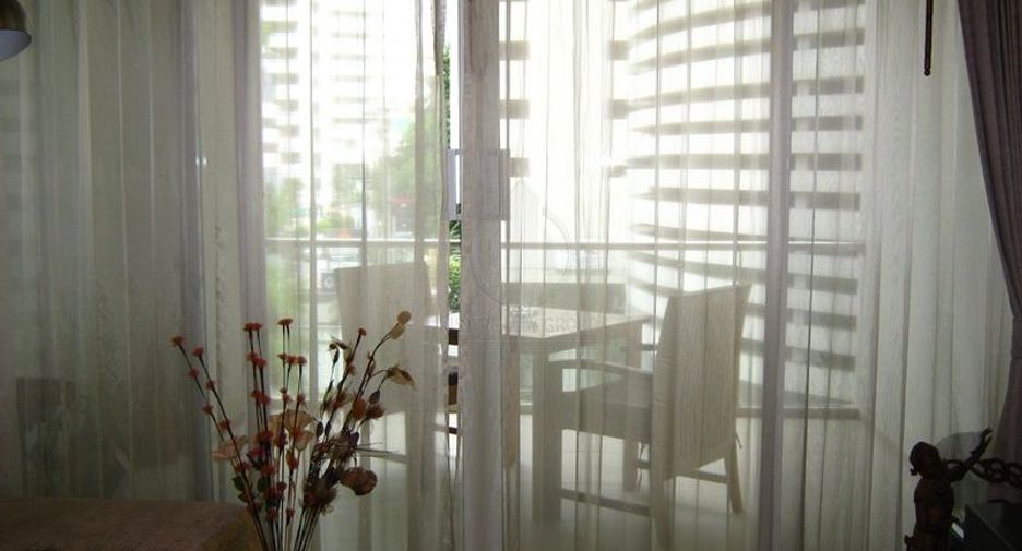 For rent 3 Beds condo in Khlong Toei, Bangkok
