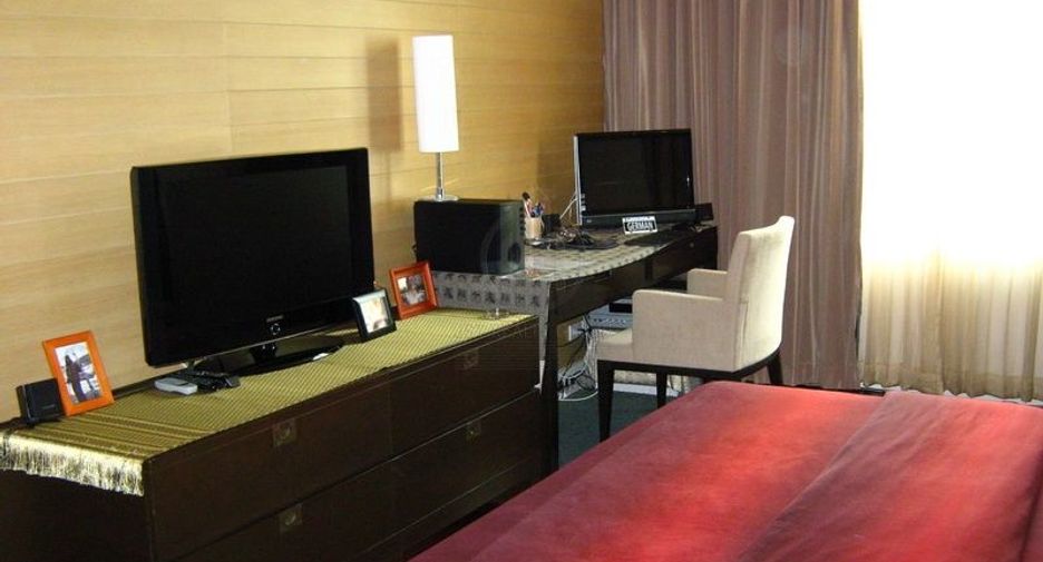 For rent 3 Beds condo in Khlong Toei, Bangkok