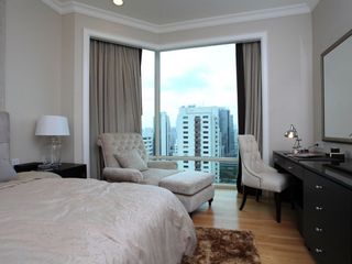For sale 3 bedrooms condo in Watthana, Bangkok