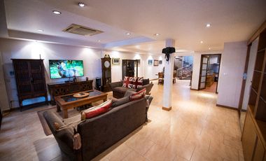 For sale 4 bedrooms condo in Watthana, Bangkok