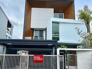 For rent そして for sale 3 ベッドルーム house in Saphan Sung, Bangkok