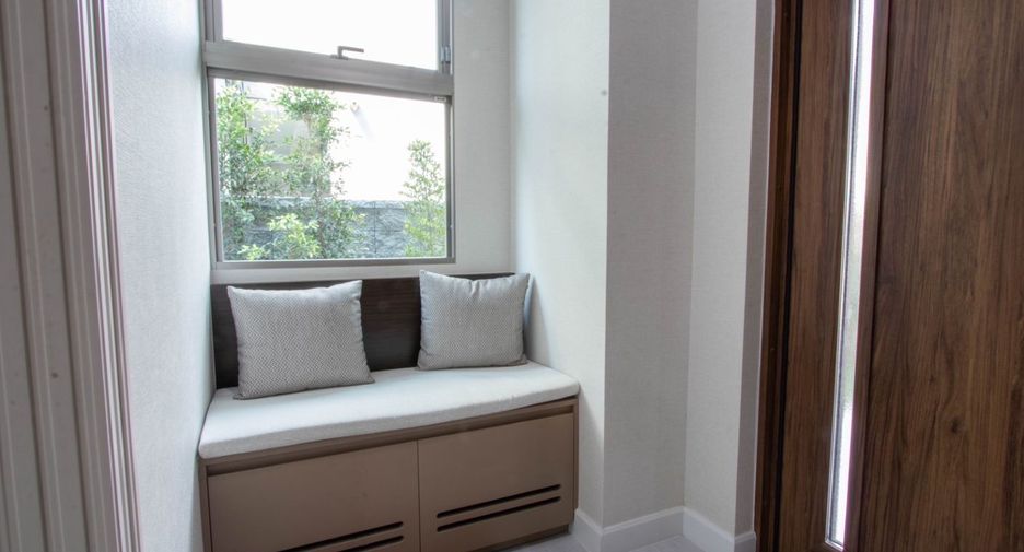 For rent and for sale 3 bedrooms house in Saphan Sung, Bangkok
