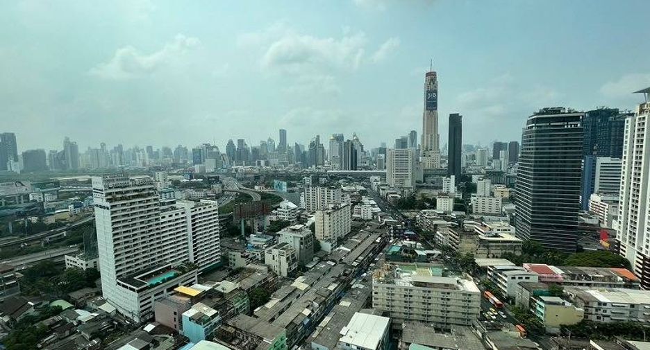 For sale 3 bed condo in Ratchathewi, Bangkok