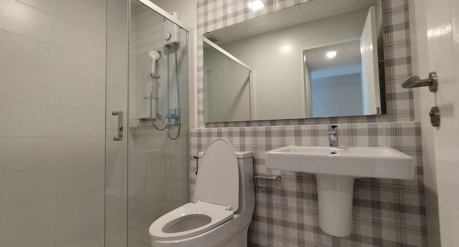 For rent 3 bedrooms townhouse in Prawet, Bangkok